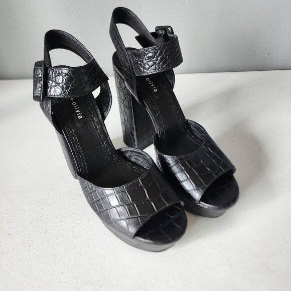 Alice & Olivia Sandals "LIKE NEW" - Picture 2 of 16